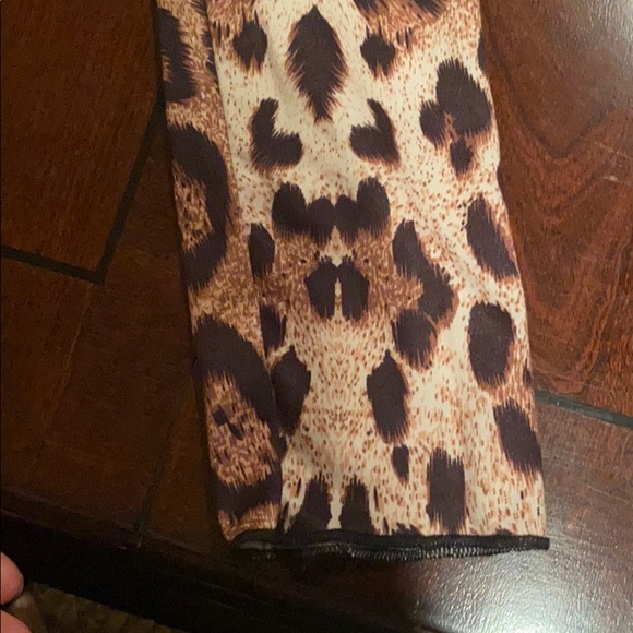 Cheetah print long sleeve blouse - Picture 4 of 5